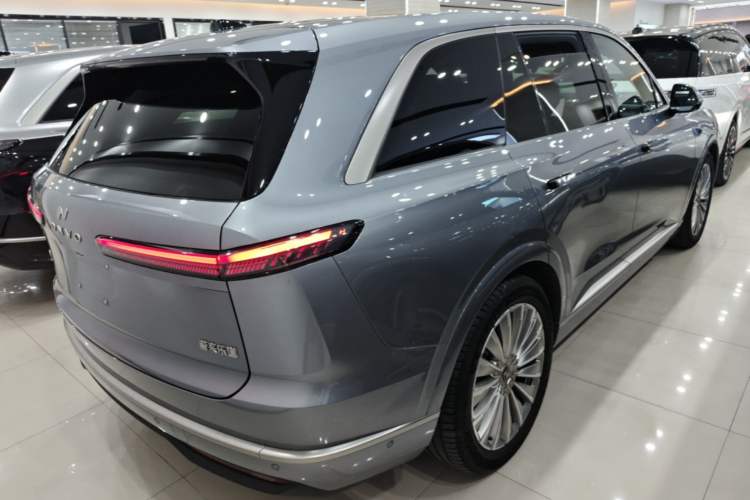 Used ONVO Luxeed L90 2025 Model—Ultra Six-Seater Version Rear Right 45 Deg