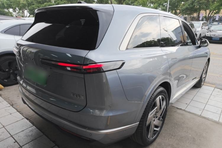 Used ONVO Luxeed L90 2025 Model—Max Six-Seater Version Rear Right 45 Deg