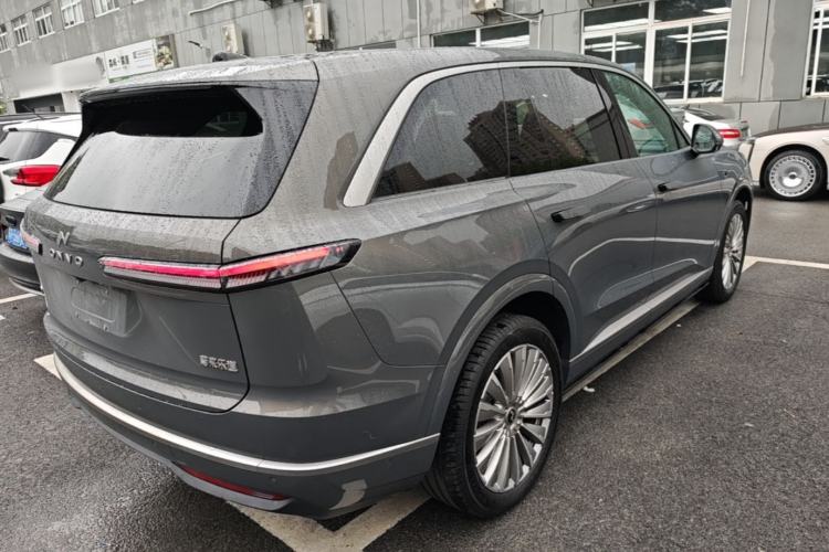 Used ONVO Luxeed L90 2025 Model—Ultra Six-Seater Version Rear Right 45 Deg