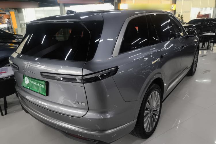 Used ONVO Luxeed L90 2025 Model—Max Six-Seater Version Rear Right 45 Deg