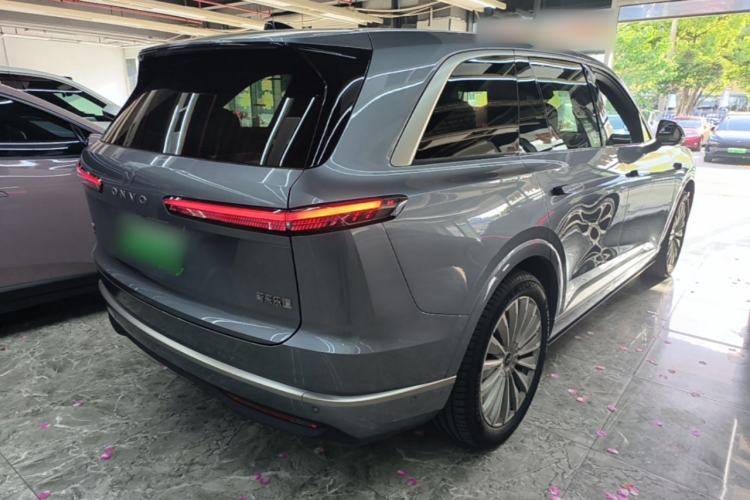 Used ONVO Luxeed L90 2025 Model—Ultra Six-Seater Version Rear Right 45 Deg