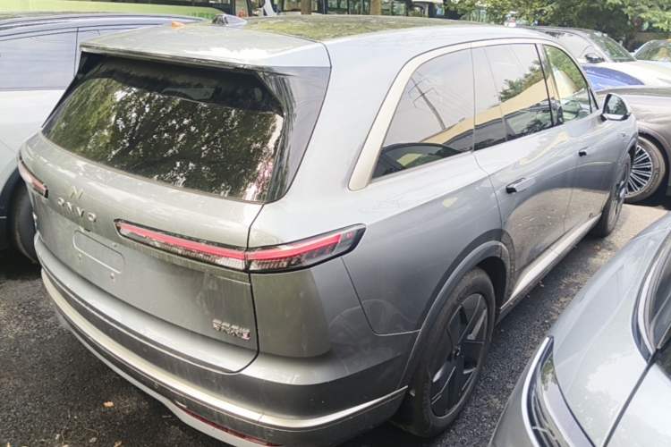 Used ONVO Luxeed L90 2025 Model—Max Six-Seater Version Rear Right 45 Deg