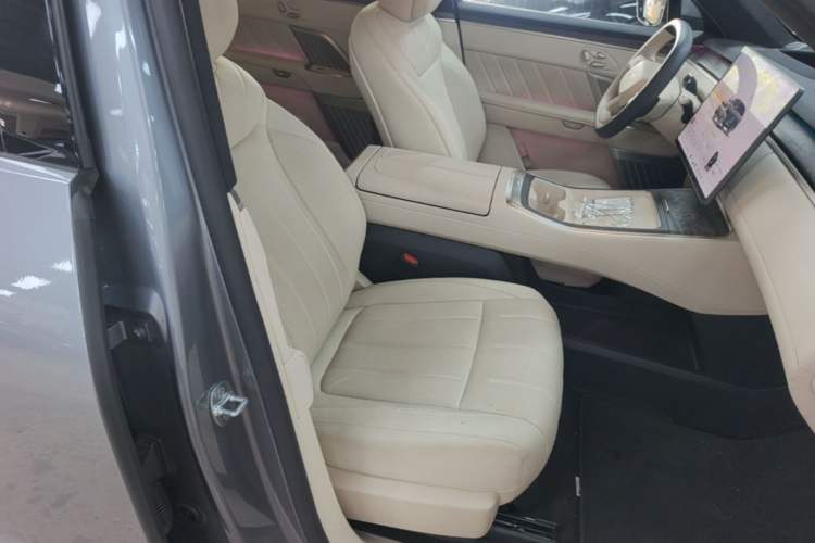Used ONVO Luxeed L90 2025 Model Ultra Six-Seater 60-degree Battery Edition Right Front Seat