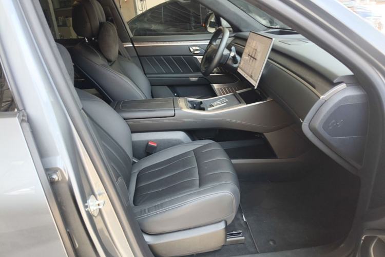 Used ONVO Luxeed L90 2025 Model Max Six-Seater 60-degree Battery Edition Right Front Seat
