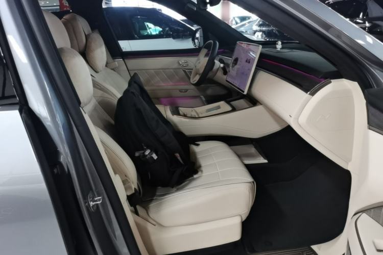 Used ONVO Luxeed L90 2025 Model—Ultra Six-Seater Version Right Front Seat