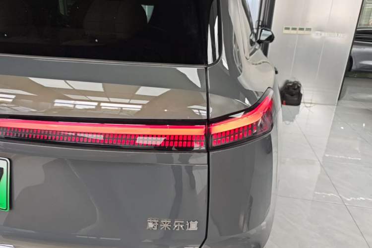 Used ONVO Luxeed L90 2025 Model—Max Six-Seater Version Right Rear Taillight