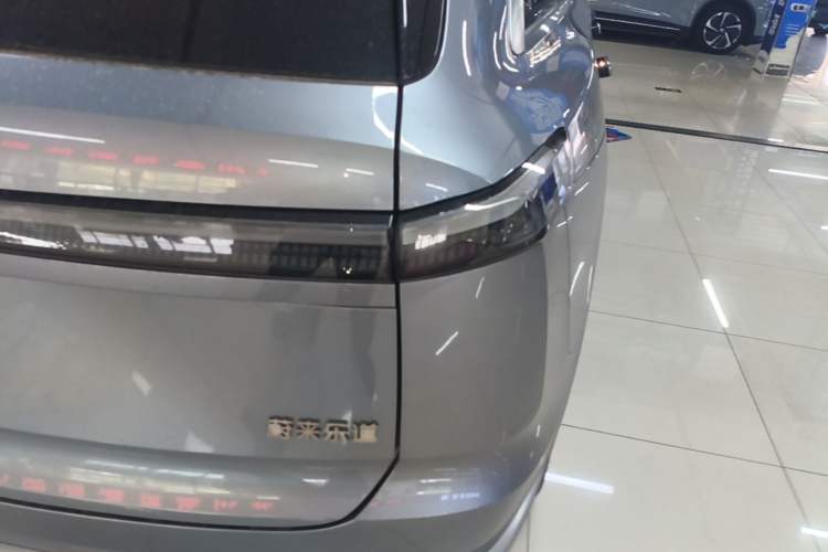 Used ONVO Luxeed L90 2025 Model—Max Six-Seater Version Right Rear Taillight