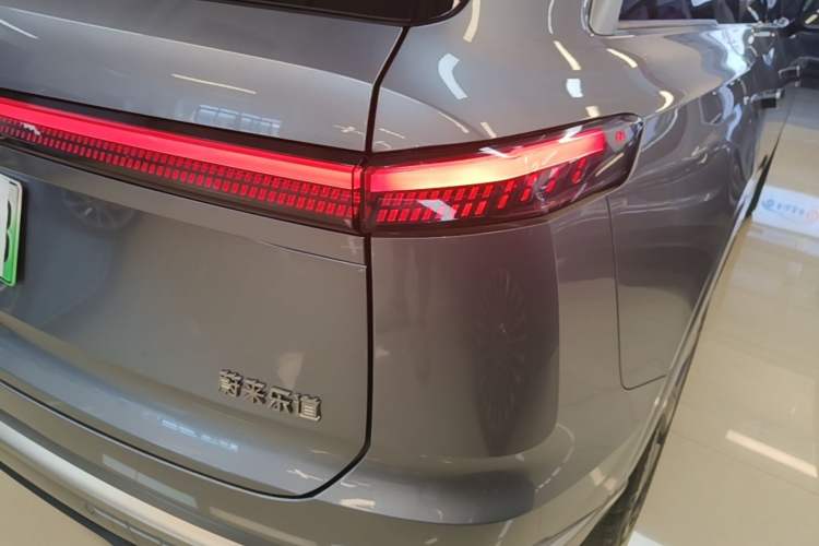 Used ONVO Luxeed L90 2025 Model—Max Six-Seater Version Right Rear Taillight