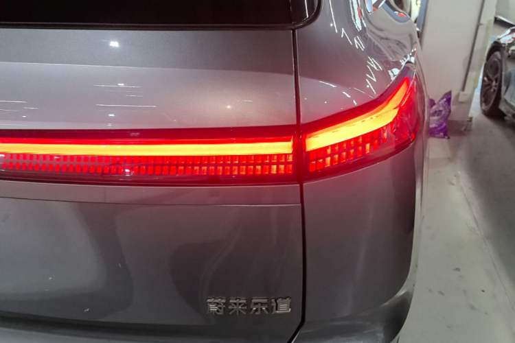 Used ONVO Luxeed L90 2025 Model—Max Six-Seater Version Right Rear Taillight
