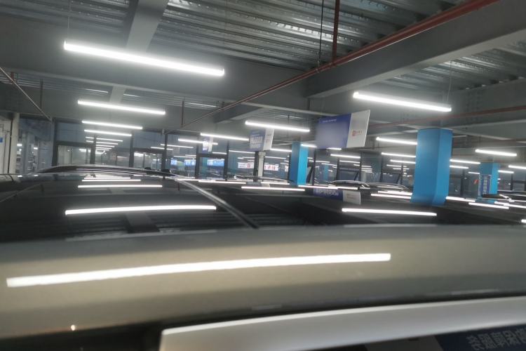 Used ONVO Luxeed L90 2025 Model—Max Six-Seater Version Roof