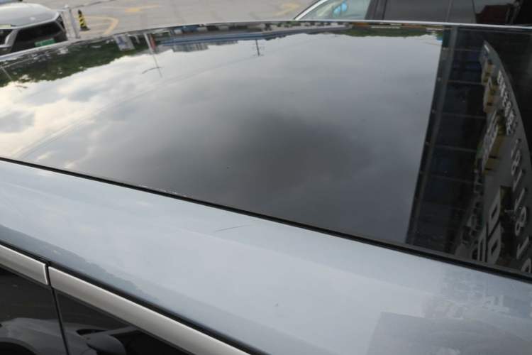 Used ONVO Luxeed L90 2025 Model—Max Six-Seater Version Roof