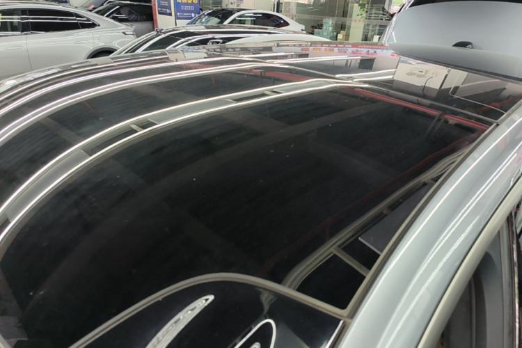 Used ONVO Luxeed L90 2025 Model—Max Six-Seater Version Roof