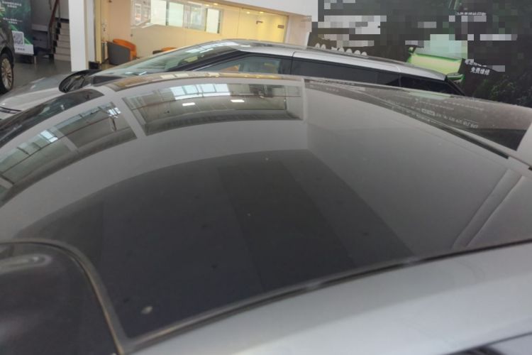 Used ONVO Luxeed L90 2025 Model—Ultra Six-Seater Version Roof