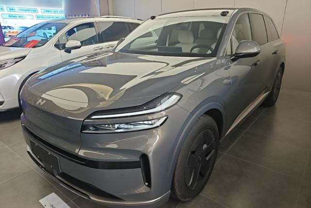 Used ONVO Luxeed L90 2025 Model—Ultra Seven-Seater Version