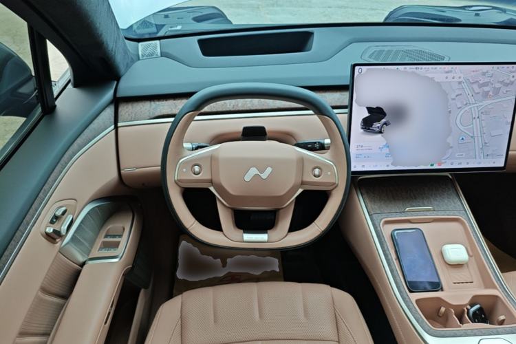 Used ONVO Luxeed L90 2025 Model—Max Six-Seater Version Steering Wheel