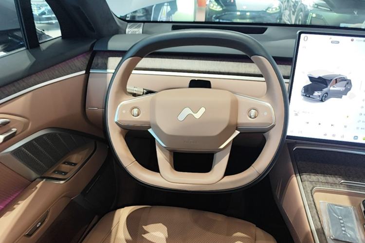 Used ONVO Luxeed L90 2025 Model—Pro Seven-Seater Version Steering Wheel