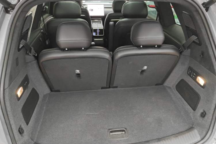 Used ONVO Luxeed L90 2025 Model Max Six-Seater 60-degree Battery Edition Trunk