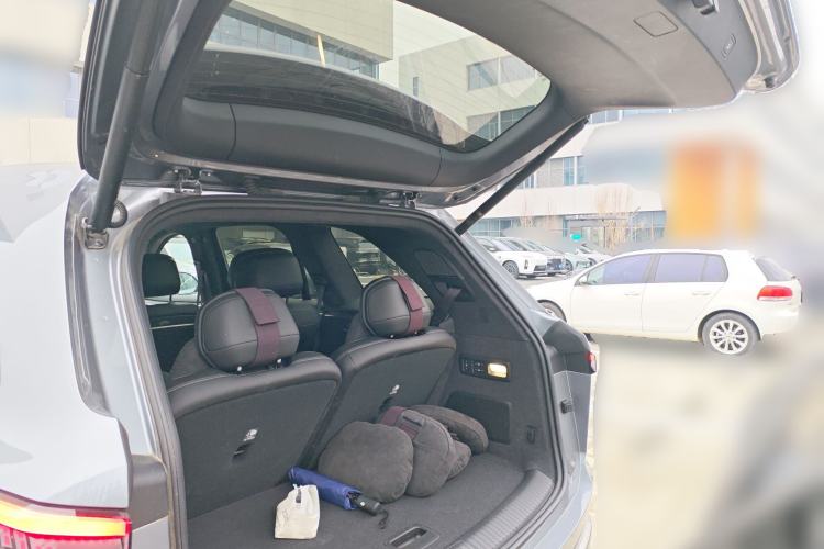 Used ONVO Luxeed L90 2025 Model—Max Six-Seater Version Trunk