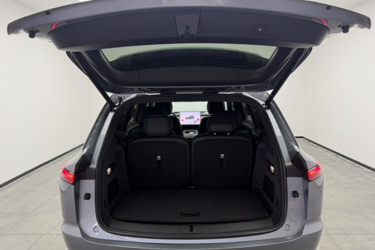 Used ONVO Luxeed L90 2025 Model—Max Six-Seater Version Trunk