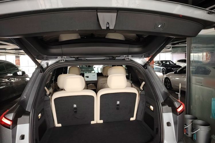 Used ONVO Luxeed L90 2025 Model—Max Six-Seater Version Trunk