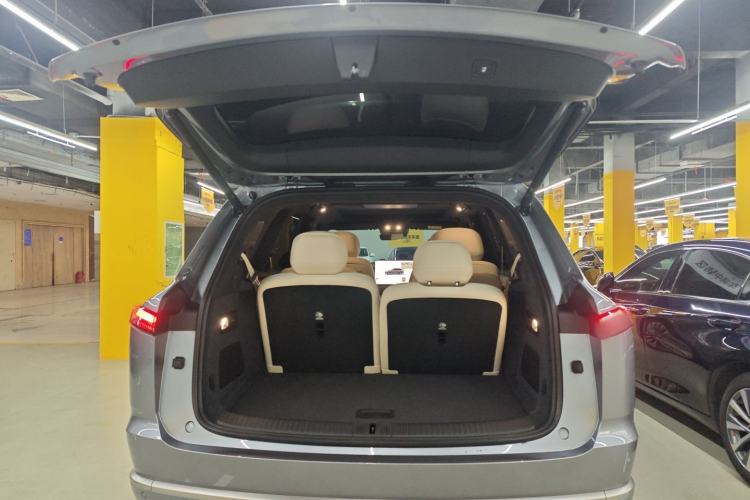 Used ONVO Luxeed L90 2025 Model—Max Six-Seater Version Trunk