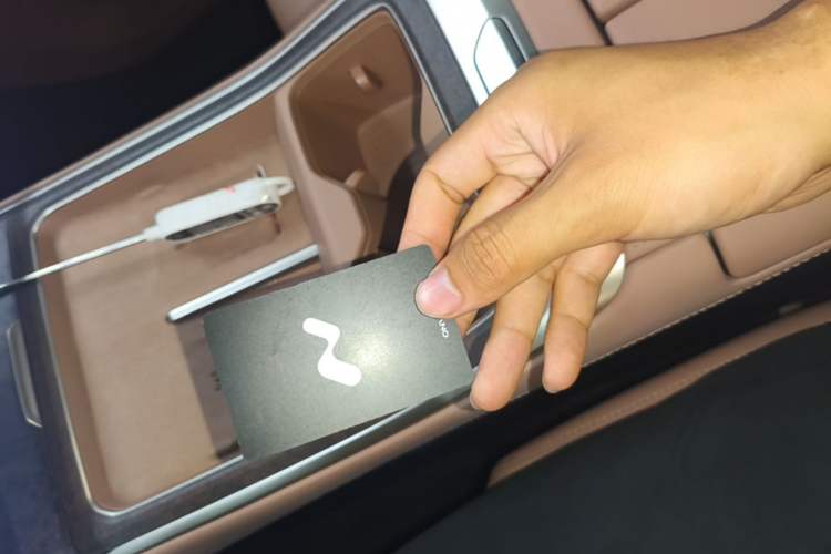 Used ONVO Luxeed L90 2025 Model—Max Six-Seater Version Vehicle Key