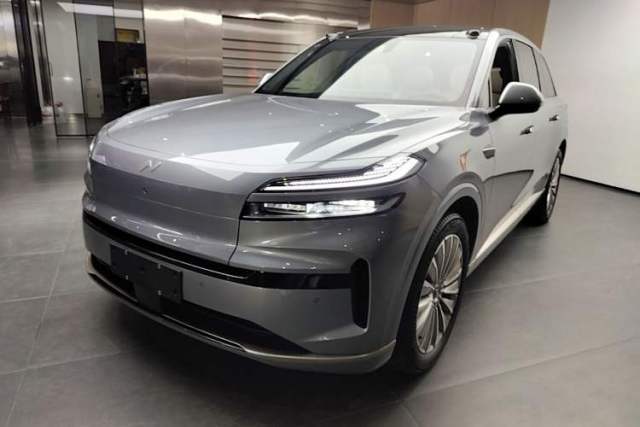 Used ONVO Luxeed L90 2025 Model—Ultra Six-Seater Version