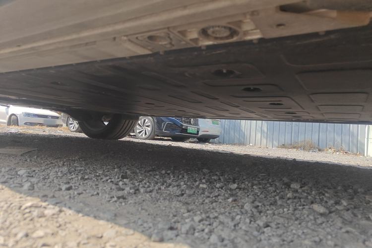 Used ONVO Luxeed L90 2025 Model—Max Six-Seater Version Chassis Front Right
