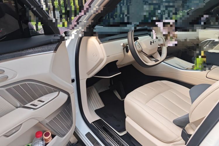 Used ONVO Luxeed L90 2025 Model—Max Six-Seater Version Driver Seat
