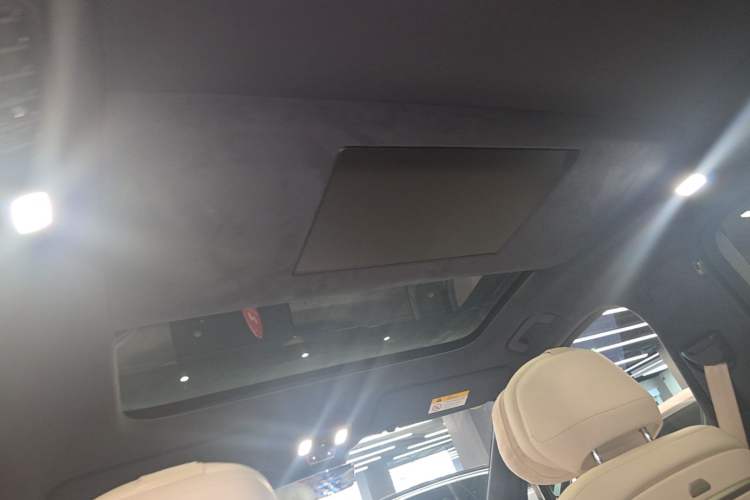 Used ONVO Luxeed L90 2025 Model Ultra Six-Seater 60-degree Battery Edition Headliner