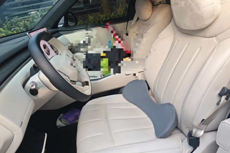 Used ONVO Luxeed L90 2025 Model—Max Six-Seater Version Left Front Seat