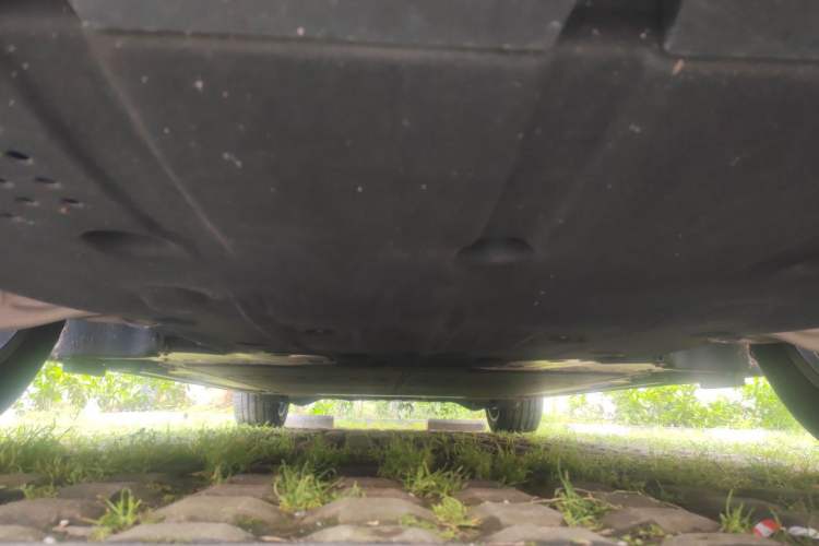 Used ONVO Luxeed L90 2025 Model—Max Six-Seater Version Chassis Front