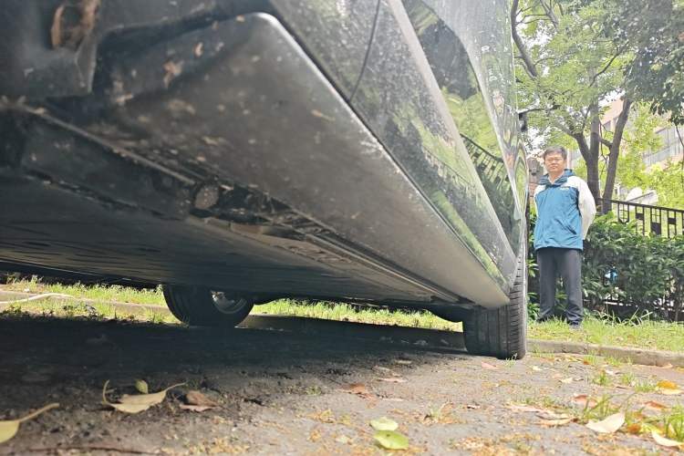 Used ONVO Luxeed L90 2025 Model—Ultra Six-Seater Version Chassis Front Left