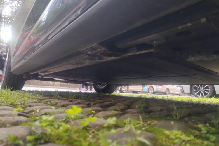 Used ONVO Luxeed L90 2025 Model—Max Six-Seater Version Chassis Rear Left