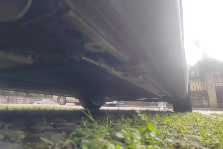 Used ONVO Luxeed L90 2025 Model—Max Six-Seater Version Chassis Rear Right