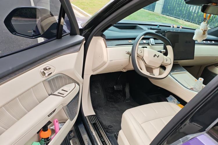 Used ONVO Luxeed L90 2025 Model—Max Six-Seater Version Driver Seat