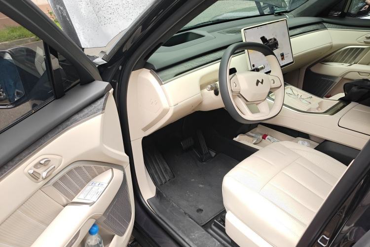 Used ONVO Luxeed L90 2025 Model—Ultra Six-Seater Version Driver Seat