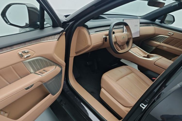 Used ONVO Luxeed L90 2025 Model—Ultra Six-Seater Version Driver Seat