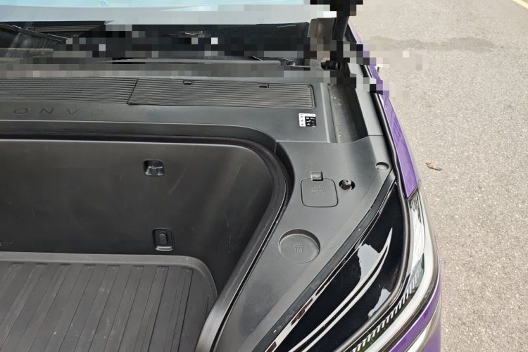 Used ONVO Luxeed L90 2025 Model—Max Six-Seater Version Engine Bay Left