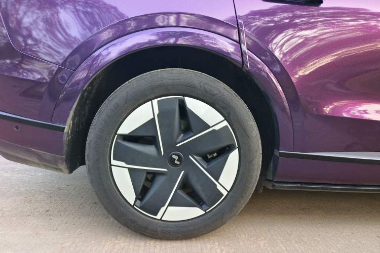 Used ONVO Luxeed L90 2025 Model—Ultra Six-Seater Version Exterior 12