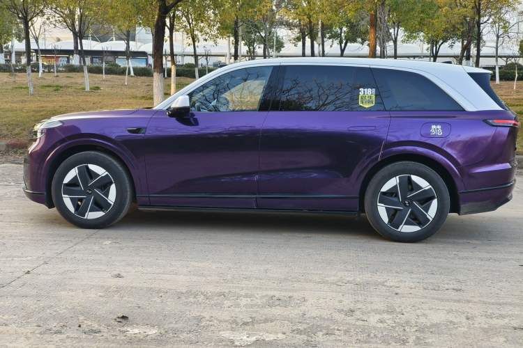 Used ONVO Luxeed L90 2025 Model—Ultra Six-Seater Version Exterior 3