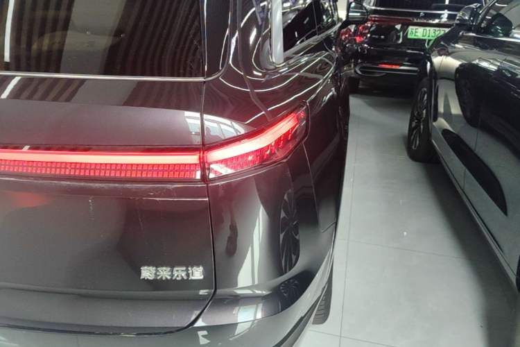 Used ONVO Luxeed L90 2025 Model—Ultra Seven-Seater Version Exterior 3
