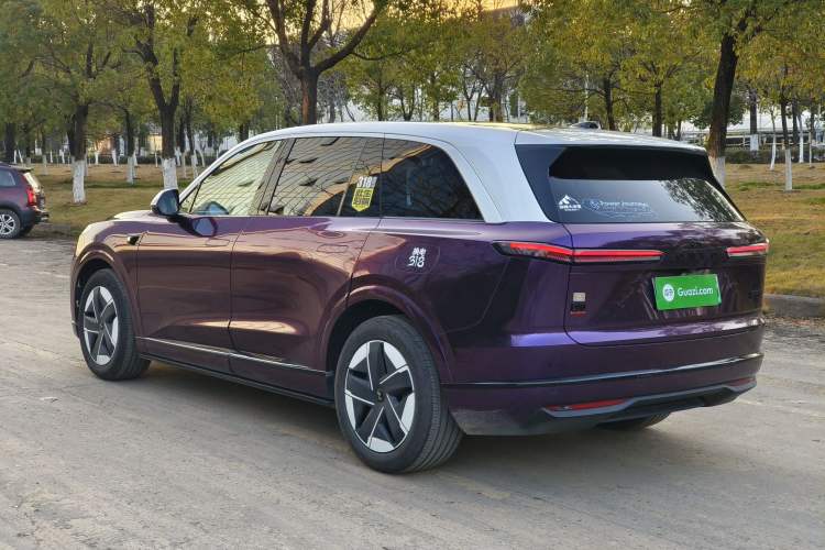 Used ONVO Luxeed L90 2025 Model—Ultra Six-Seater Version Exterior 4
