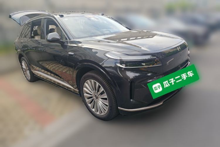Used ONVO Luxeed L90 2025 Model—Ultra Seven-Seater Version Front Right 45 Deg