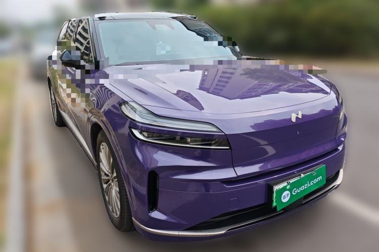 Used ONVO Luxeed L90 2025 Model—Max Six-Seater Version Front Right 45 Deg