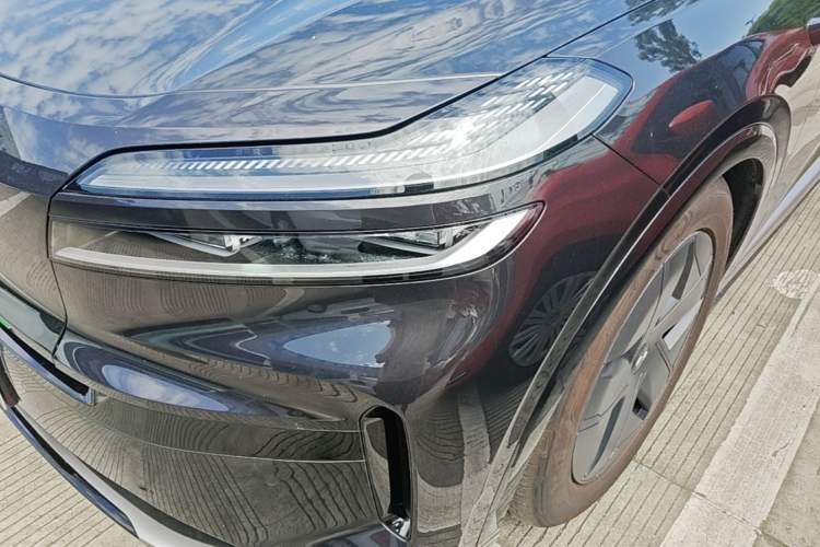 Used ONVO Luxeed L90 2025 Model—Ultra Six-Seater Version Left Front Headlight