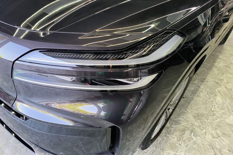 Used ONVO Luxeed L90 2025 Model—Ultra Six-Seater Version Left Front Headlight
