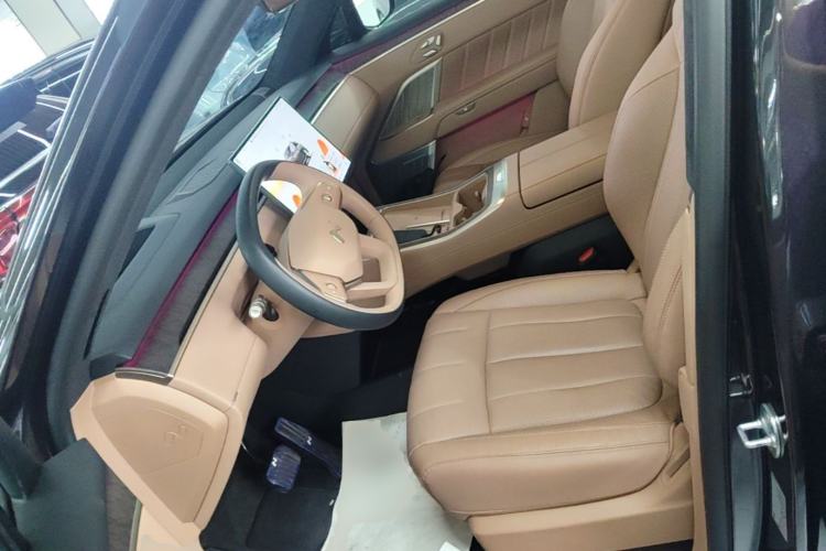 Used ONVO Luxeed L90 2025 Model—Ultra Seven-Seater Version Left Front Seat