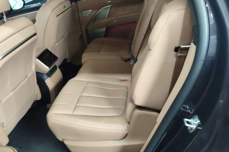 Used ONVO Luxeed L90 2025 Model—Ultra Seven-Seater Version Left Rear Seat