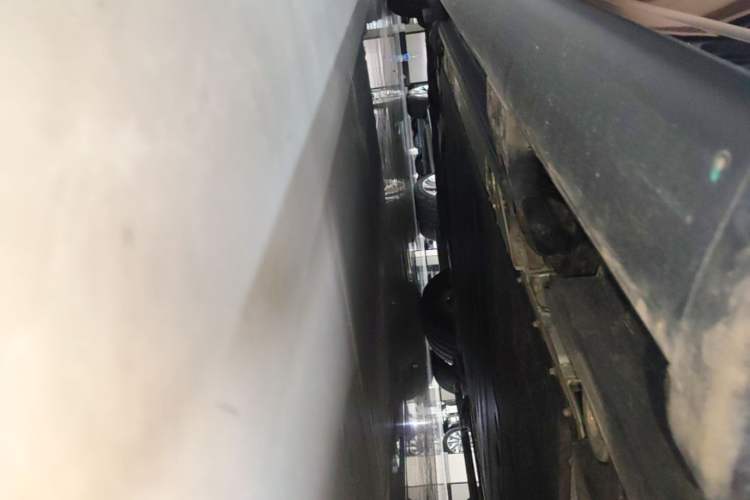Used ONVO Luxeed L90 2025 Model—Ultra Seven-Seater Version Left Side Sill